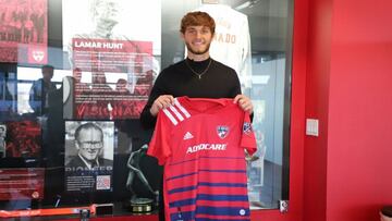 El pasado domingo USA cerró los campamentos de enero contra Trinidad y Tobago, donde Tanner logró su debut y su padrino universitario pudo verlo desde la tribuna.