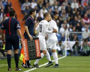 Cambio en las filas del Real Madrid: sale Jes¨¦ Rodr¨ªguez, entra Llorente.