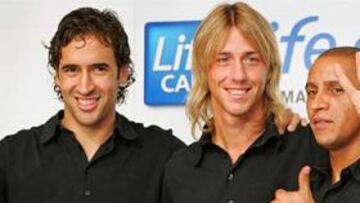 <B>IMAGEN.</B> Guti es uno de los encargados de representar al club en los actos promocionales del Madrid en Asia.