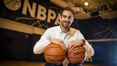 Jos&eacute; Manuel Calder&oacute;n recibe a As en las oficinas de la NBPA, en Manhattan, donde comienza su nueva vida profesional una vez anunciada su retirada.