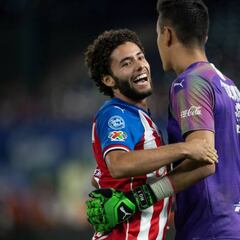 César Huerta lamenta falta de continuidad en Chivas