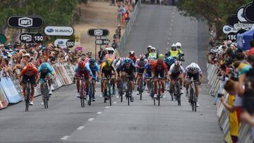 Esprint de una etapa del Tour Down Under.