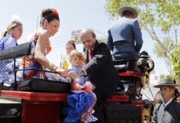 José María del Nido presidente del Sevilla FC dando un paseo en carruaje por la Feria de Abril