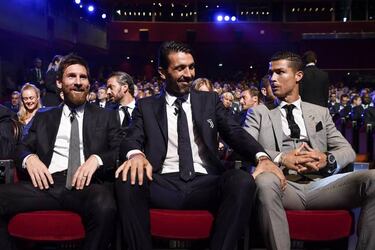 Cristiano: "I play for Real Madrid, the best club in the world..."