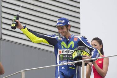 Dovizioso claims Malaysia GP ahead of Rossi and Lorenzo