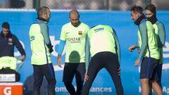 Sesión del Barça con 3 dudas en el XI de Luis Enrique