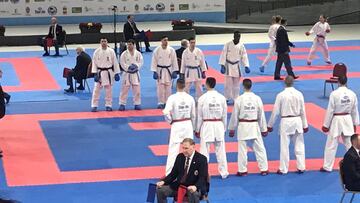 El equipo espa&ntilde;ol de kumite, antes de medirse a Serbia en los Europeos de Guadalajara.