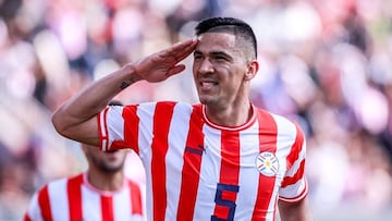 Fabián Balbuena palpita el partido de Paraguay contra Colombia.