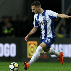 Mourinho: Dalot is Europe's best full-back in his age group