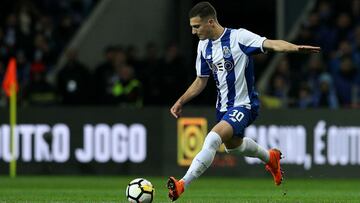 Mourinho: Dalot is Europe's best full-back in his age group