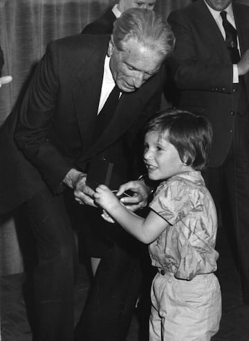 En la imágen Ángel Nieto junto a su padre