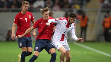 Kvaratskhelia y Odegaard.