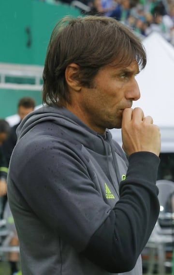 Chelsea manager Antonio Conte