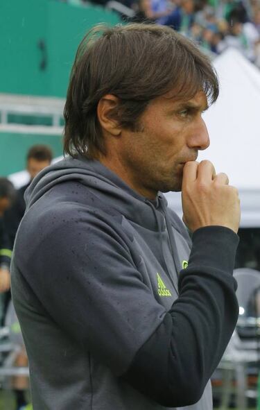 Conte dismisses Atléti's Costa claim: "He's key for Chelsea"