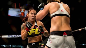 Cyborg durante su &uacute;ltimo combate ante Lina Lansberg.