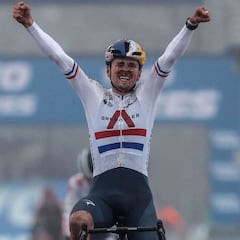 Pidcock triunfa en Rucphen