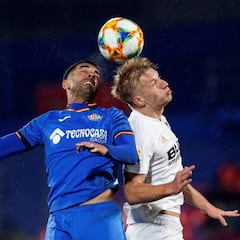 El 'punch' de Jorge Molina noquea al Valencia