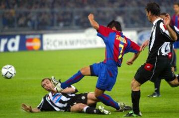 9 de abril de 2003. Partido de ida de los cuartos de final de la Champions League entre la Juventus y el Barcelona, empataron a uno. Javier Saviola marcó para los culés.