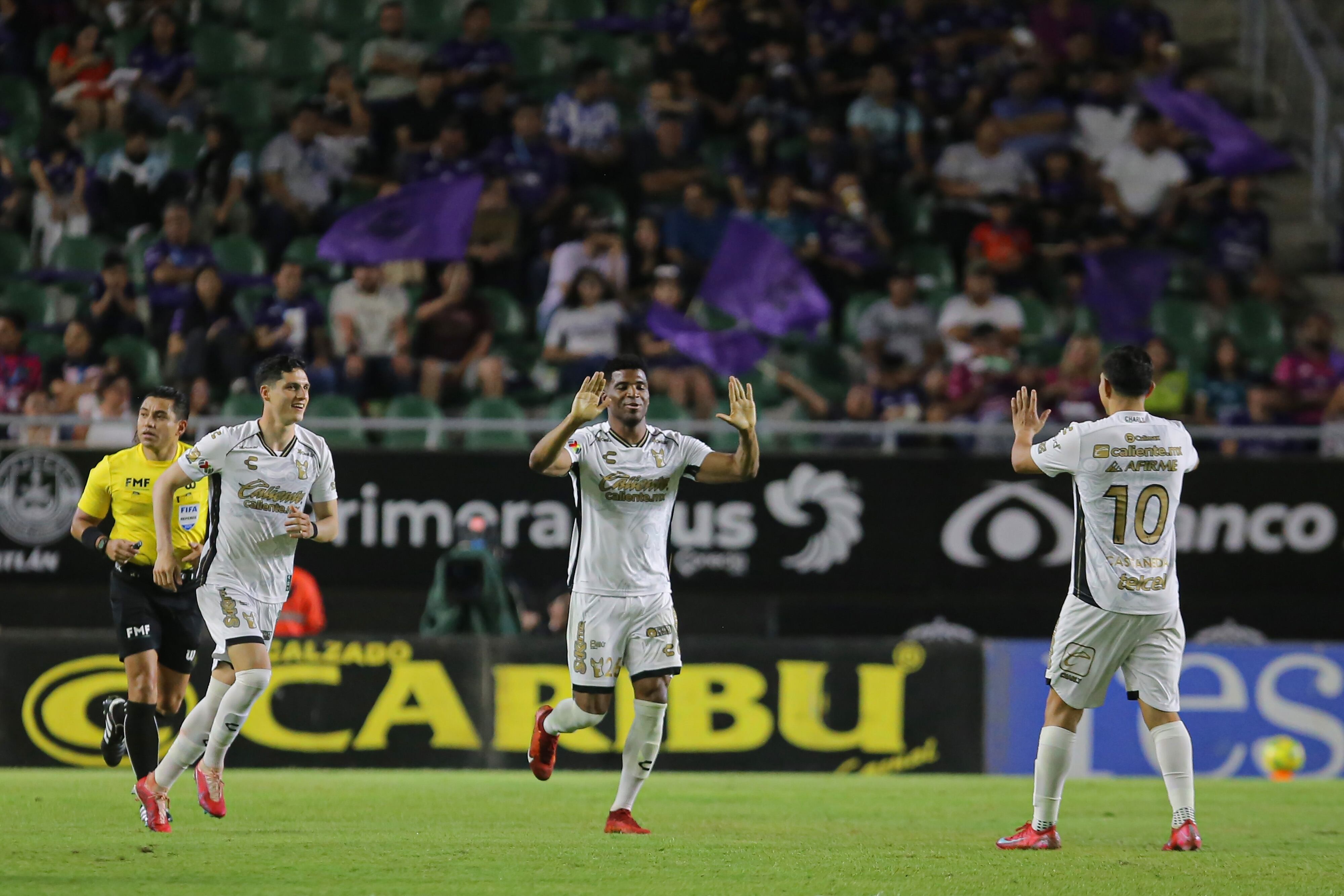 Jose Zuniga celebrates his goal 0-1 of Tijuana during the 16th round match between Mazatlan FC and Tijuana as part of the Liga BBVA MX, Torneo Clausura 2025 at El Encanto Stadium, on April 16, 2025 in Mazatlan, Sinaloa, Mexico.