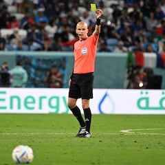 Who is the referee for Japan vs Spain in the World Cup 2022 group E final game?