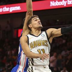 ¡Trae Young se sale! 32+6+11 y la canasta ganadora ante los 76ers