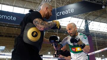 Boxing - Kiko Martinez v Josh Warrington Media Workouts - Kirkgate Market, Leeds, Britain - March 23, 2022 Kiko Martinez during the workouts Action Images via Reuters/Andrew Boyers