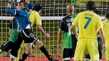 <b>UN FORTÍN. </b>El Villarreal se mostró intratable en su estadio y ayer doblegó a un Racing que sólo planteó batalla en contadas ocasiones.