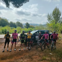 El cicloturismo y la Plana de l’Arc se dan la mano y enamoran con su nuevo famtrip