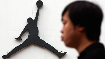 En 2015, la compa&ntilde;&iacute;a americana Nike recibi&oacute; una demanda por presuntamente haber plagiado la fotograf&iacute;a que inspir&oacute; el logo &#039;Jumpman&#039; de la marca Jordan.