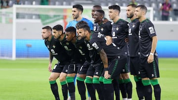 Once del Betis en Limassol, en la última salida europea.