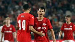 Hirving ‘Chucky’ Lozano argues with Ricardo Pepi on PSV return