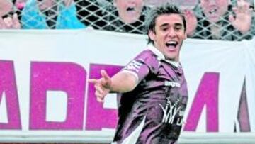<b>BUEN LLEGADOR. </b>Salvio marcó 13 goles en año y medio con Lanús.