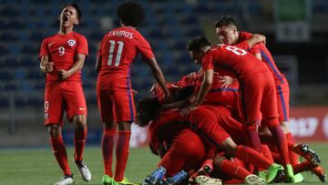 Chile cumple y debuta con un triunfo en el Sudamericano