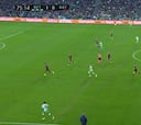 El golazo de un central de Betis digno del 'Fenómeno' Ronaldo