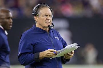 Coach de Patriots de la NFL. Ingresos: $12 millones de dólares.