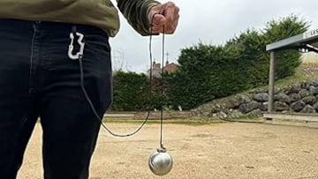 El insólito invento para los jugadores de petanca que agradecerán millones de jubilados españoles: “Para coger las bolas”