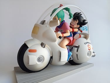 ‘Dragon Ball’ sobre ruedas en dos magníficas figuras de Goku, Bulma y Lunch al estilo Toriyama