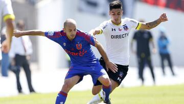 Futbol, Universidad de Chile v Colo Colo.
Undecima fecha, cmpeonato de Clausura 2016.
El jugador de Universidad de Chile, Gustavo Lorenzetti, izquierda, disputa el balon con Claudio Baeza de Colo Colo durante el partido de primera division en el estadio Nacional de Santiago, Chile.
20/03/2016
Andres Pina/Photosport*************
Football, Universidad de Chile v Colo Colo.
Eleventh date, Clousure Championship 2016.
Universidad de Chile's player, Gustavo Lorenzetti, left, battles for the ball against Claudio Baeza of Colo Colo during the first division football match at the National stadium in Santiago, Chile.
20/03/2016
Andres Pina/Photosport