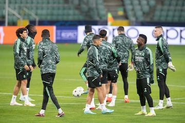 Jesús Vallejo, Lucas Vázquez, Vinicius y Lunin.