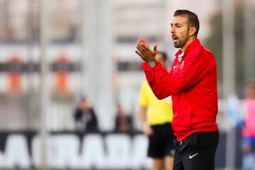 Como entrenador de la Damm en la Ciudad Deportiva Dani Jarque.