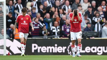NEWCASTLE (United Kingdom), 13/04/2025.- Manuel Ugarte of Manchester United reacts after conceding the 2-1 goal during the English Premier League soccer match between Newcastle United and Manchester United, in Newcastle, Britain, 13 April 2025. (Reino Unido) EFE/EPA/ADAM VAUGHAN EDITORIAL USE ONLY. No use with unauthorized audio, video, data, fixture lists, club/league logos, 'live' services or NFTs. Online in-match use limited to 120 images, no video emulation. No use in betting, games or single club/league/player publications.
