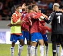 Costa Rica gana de último minuto y sigue con vida en el Octagonal