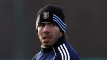 Tévez: "Quiero dejar el City por el bien de mi familia"