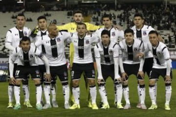 Colo Colo recibe a Huachipato en el Estadio Monumental.