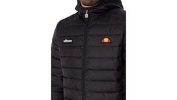 La prenda de invierno de Ellesse es cómoda y no pierde el estilo para este invierno