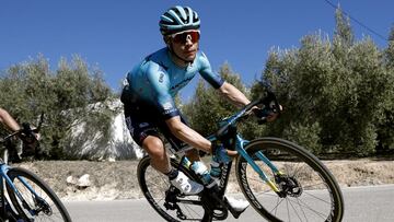 Miguel Ángel López fue segundo e Iván Sosa en la etapa 2 de la Vuelta a Andalucía.