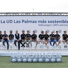 Moleiro y Valles miran a lo que tienen delante