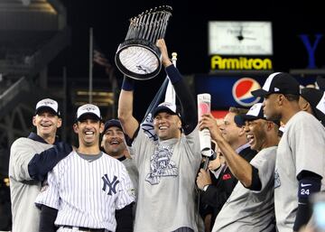 Las Grandes Ligas son regidas por los Yankees de Nueva York, a pesar de que la última vez que ganaron la Serie Mundial fue en 2009, cuando derrotaron a los Phillies de Philadelphia. La franquicia neoyorkina suma, hasta el momento, 27 Series Mundiales; Joe McCarthy el más exitoso con siete campeonatos, pero a la cifra también han aportado leyendas como Babe Ruth, Joe Di Maggio, Micky Mantle y Lou Gerigh.