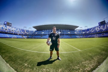 Pablo Guede en la sagrada hierba de La Rosaleda.