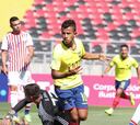 Ecuador se gusta en su debut goleando a Paraguay